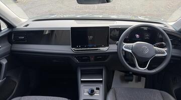 2026 Volkswagen Match 1.5 eTSI 150 PS 7-Speed DSG 5-door (Grey) - Image: 8