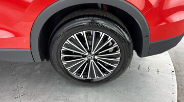 2026 Volkswagen 2.0 TDI Match DSG Euro 6 5-door (Red) - Image: 35