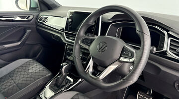 2025 Volkswagen 2.0 TDI R-Line DSG Euro 6 5-door (Silver) - Image: 6