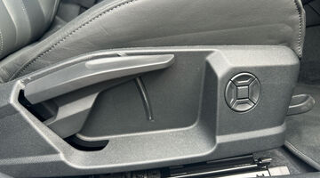 2026 Audi S line TFSI 204 PS S tronic (Blue) - Image: 16