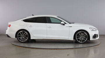 2023 Audi 2.0 TFSI 35 S line Sportback S Tronic Euro 6 5-door (White) - Image: 4