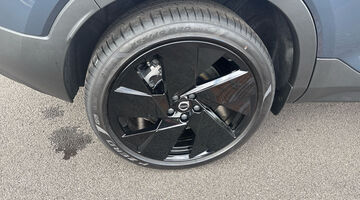 2026 Volvo Single Motor Extended Range 82kWh Plus Black Edition Auto 5-door (Blue) - Image: 17