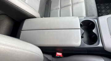 2020 Citroen PureTech Flair Euro 6 5-door (White) - Image: 45