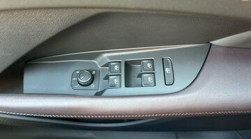 2026 CUPRA EHybrid 25.8kWh VZ2 DSG Euro 6 5-door (Purple) - Image: 19