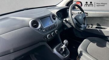 2019 Hyundai 1.0 Play Euro 6 5-door (Blue) - Image: 2
