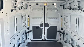 2026 Volkswagen 2.0 TDI CR35 Commerce Plus Auto FWD MWB High Roof Euro 6 5-door (White) - Image: 31