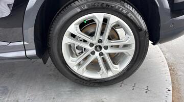 2025 Audi 2.0 TDI Sport S Tronic quattro Euro 6 5-door (Black) - Image: 37