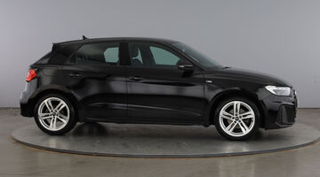 2022 Audi 1.0 TFSI 30 S line Sportback Euro 6 5-door (Black) - Image: 4
