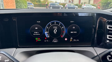 2024 Volkswagen ETSI MHEV R-Line DSG Euro 6 5-door (Black) - Image: 25