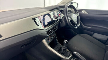 2019 Volkswagen 1.0 TSI SE Euro 6 5-door (Black) - Image: 2