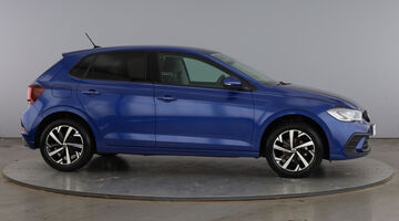 2025 Volkswagen 1.0 TSI Match DSG Euro 6 5-door (Blue) - Image: 4