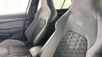 2024 Volkswagen ETSI MHEV R-Line DSG Euro 6 5-door (Grey) - Image: 32