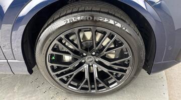 2026 Audi 3.0 e-hybrid V6 22kWh Black Edition Tiptronic quattro Euro 6 5-door (Blue) - Image: 5