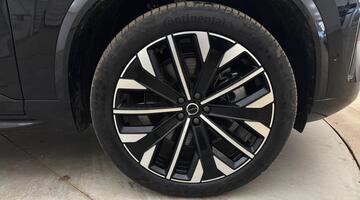 2025 Volvo 2.0 T8 18.8kWh Ultra Dark Auto 4WD Euro 6 5-door (Black) - Image: 16