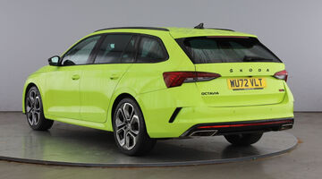 2022 Škoda 2.0 TSI vRS DSG Euro 6 5-door (Green) - Image: 3