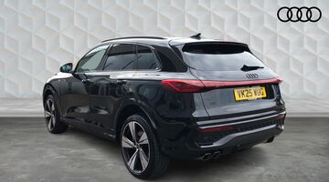 2025 Audi 2.0 TDI Edition 1 S Tronic quattro Euro 6 5-door (Black) - Image: 3