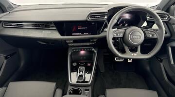 2026 Audi 2.0 TFSI Black Edition S Tronic quattro Euro 6 4-door (Audi exclusive paint finish) - Image: 8