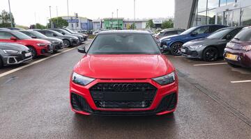 2026 Audi Sportback Black Edition 30 TFSI 116 PS S tronic (Red) - Image: 47