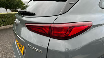 2018 Hyundai 1.0 T-GDi Blue Drive Premium SE Euro 6 5-door (Grey) - Image: 37