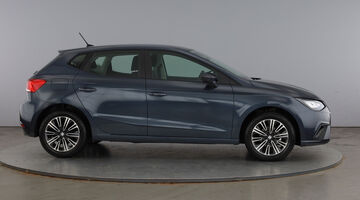 2025 SEAT 1.0 TSI SE Technology Euro 6 5-door (Grey) - Image: 4