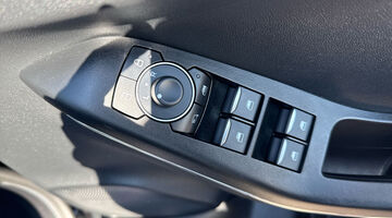 2023 Ford 1.0T EcoBoost MHEV ST DCT Euro 6 5-door (Black) - Image: 32