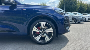 2025 Audi 2.0 TFSI Edition 1 S Tronic quattro Euro 6 5-door (Blue) - Image: 5