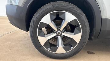 2025 Volvo 2.0 B4 MHEV Plus Dark DCT Auto Euro 6 5-door (Grey) - Image: 4