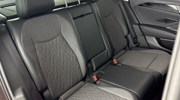 2026 Volkswagen ETSI MHEV Match DSG Euro 6 5-door (Red) - Image: 27
