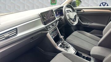 2023 Volkswagen TSI Life DSG Euro 6 5-door (Black) - Image: 2