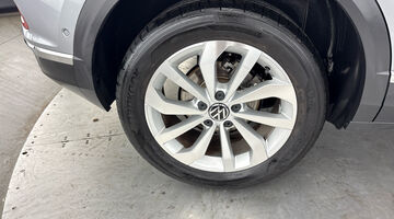2025 Volkswagen TSI Style Euro 6 5-door (Silver) - Image: 30