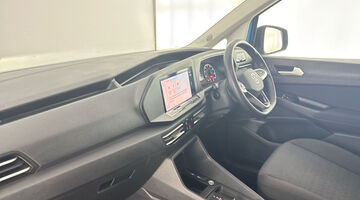 2023 Volkswagen 2.0 TDI Life DSG Euro 6 5-door (Blue) - Image: 2