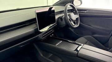2026 Volkswagen Pro 77kWh Match Plus Fastback Auto 5-door (White) - Image: 2