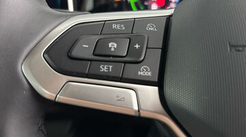 2025 Volkswagen TSI eHybrid 19.7kWh Match DSG Euro 6 5-door (Black) - Image: 22