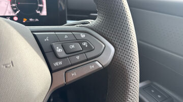 2026 Volkswagen ETSI MHEV R-Line DSG Euro 6 5-door (Blue) - Image: 16