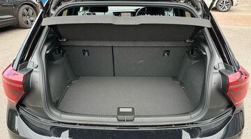 2026 Volkswagen 1.0 TSI Black Edition DSG Euro 6 5-door (Black) - Image: 11