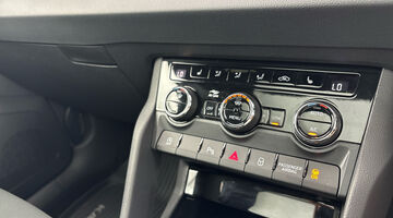 2025 Škoda TSI ACT SportLine Edition DSG Euro 6 5-door (White) - Image: 8