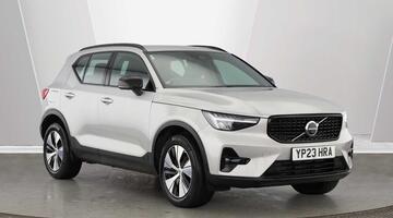 2023 Volvo 1.5h T4 Recharge 10.7kWh Plus Auto Euro 6 5-door (Silver) - Image: 1