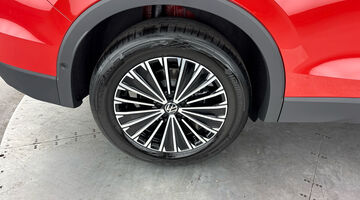 2026 Volkswagen 2.0 TDI Match DSG Euro 6 5-door (Red) - Image: 30