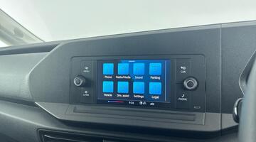 2022 Volkswagen 2.0 TDI C20 Commerce LWB Euro 6 6-door (White) - Image: 18