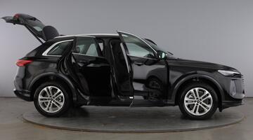 2025 Audi 2.0 TDI Sport S Tronic quattro Euro 6 5-door (Black) - Image: 10