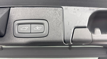 2026 Volvo 2.0 B5 MHEV Ultra Bright Auto Euro 6 5-door (Silver) - Image: 37