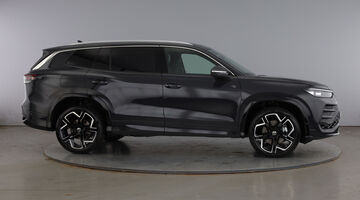 2026 Volkswagen ETSI MHEV R-Line DSG Euro 6 5-door (Grey) - Image: 4