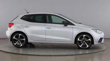 2023 SEAT 1.0 TSI FR Sport DSG Euro 6 5-door (Silver) - Image: 4