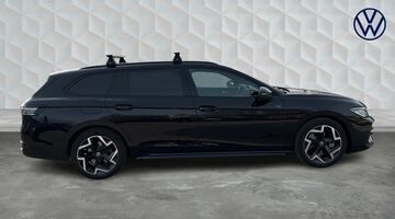 2025 Volkswagen 2.0 TSI R-Line DSG Euro 6 5-door (Black) - Image: 2