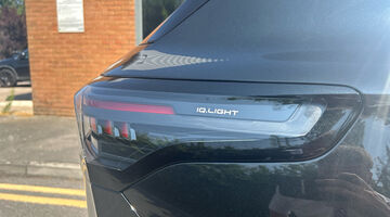 2026 Volkswagen 2.0 TDI R-Line DSG Euro 6 5-door (Black) - Image: 20