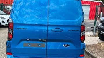 2026 Ford 2.080 EcoBlue Limited Auto L1 H1 Euro 6 5-door (Blue) - Image: 9