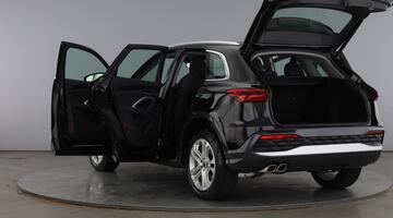 2025 Audi 2.0 TDI Sport S Tronic quattro Euro 6 5-door (Black) - Image: 11