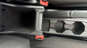 2024 Volkswagen 1.0 TSI Match Euro 6 5-door (Red) - Image: 24