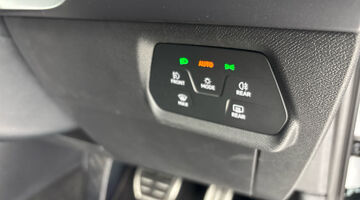 2025 CUPRA ETSI V2 DSG Euro 6 5-door (White) - Image: 28