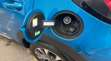 2026 Ford 1.0T EcoBoost MHEV Titanium Euro 6 5-door (Blue) - Image: 26